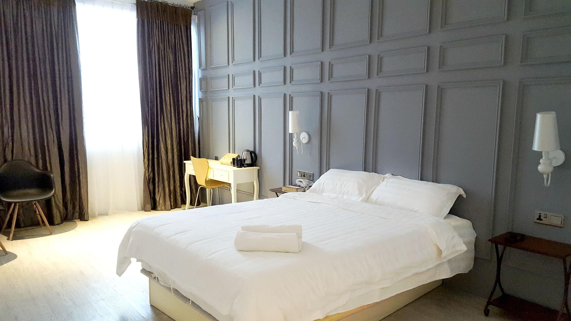 Creator Hotel Kulai Exteriör bild